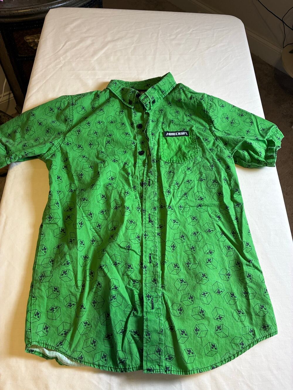 Minecraft Creeper Button Up Youth Large Green JINX Short Sleeve Gamer Cotton